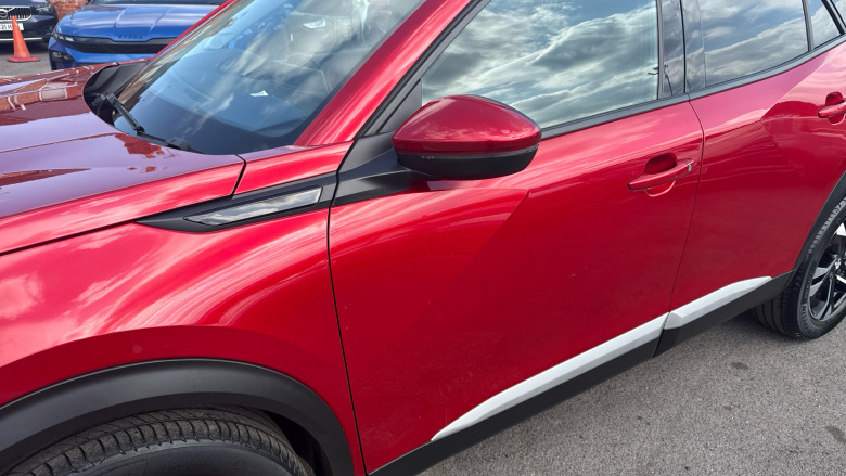 Peugeot 2008 1.2 PureTech Allure Premium 5dr Petrol Estate